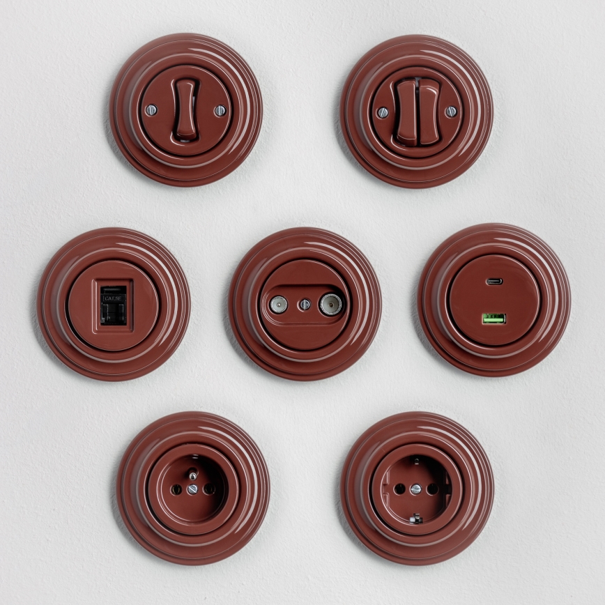 Kliklap - Retro domová zásuvka s rámčekom SCHUKO 230V/16A hnedá