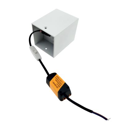 LED Bodové svietidlo LED/5W/230V 3000/4000/6400K 7,5x7,5 cm biele