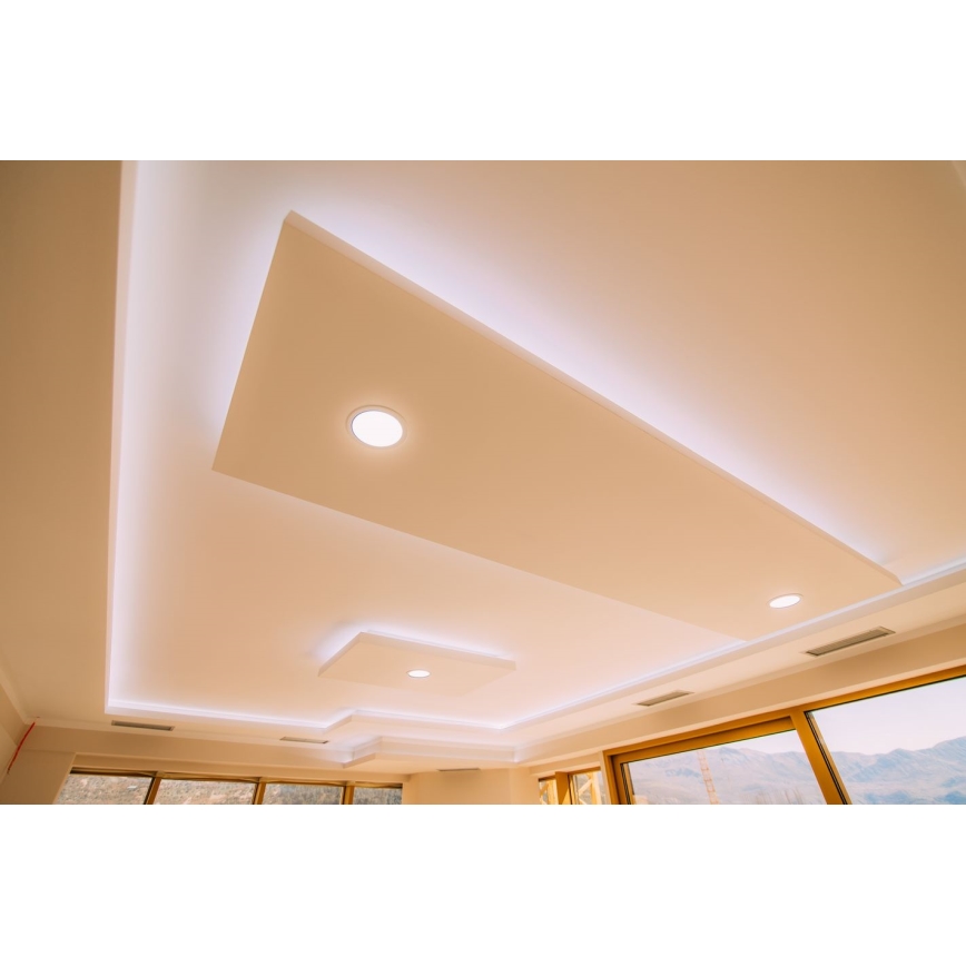 LED Kúpeľňové podhľadové svietidlo VEGA LED/18W/230V 2800K pr. 22,5 cm IP44 snehovo biela