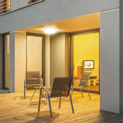 LED kúpeľňové stropné svietidlo LED/18W/230V 4000K IP44 pr. 25 cm biela