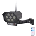 LED maketa bezpečnostnej kamery so senzorom a solárnym panelom LED/5W/5,5V 800 mAh IP65 + diaľkové ovládanie