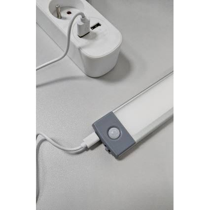 LED Nabíjacie osvetlenie nábytku so senzorom LED/3,5W/5V USB 800 mAh 4200K 46 cm
