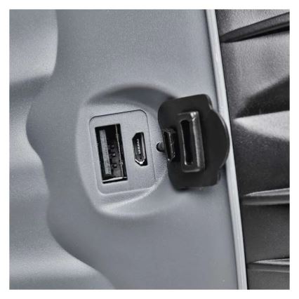 LED nabíjateľná baterka LED/3,7V 4000 mAh