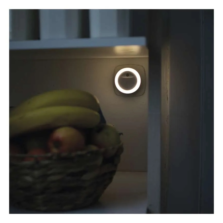 LED nočné svetlo so súmrakovým senzorom LED/0,3W/230V