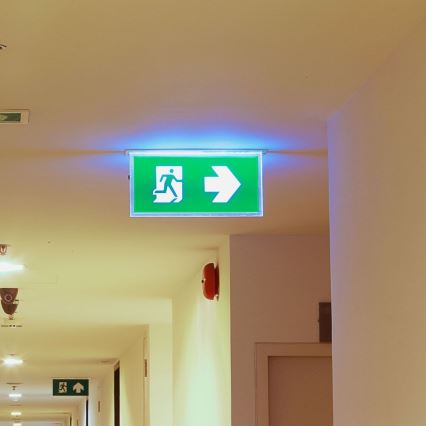 LED Núdzové svietidlo EMERGENCY EXIT SAMSUNG CHIP LED/2W/230V 6000K