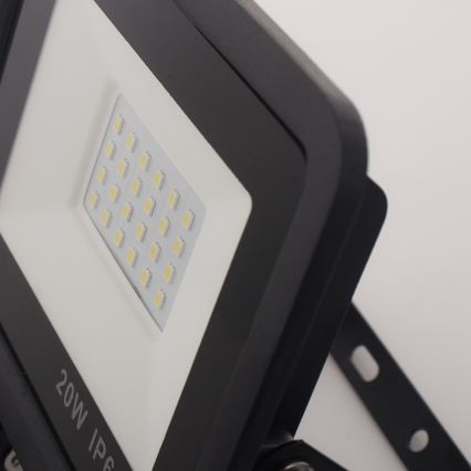 LED reflektor s pohybovým senzorom LED/20W/230V IP65