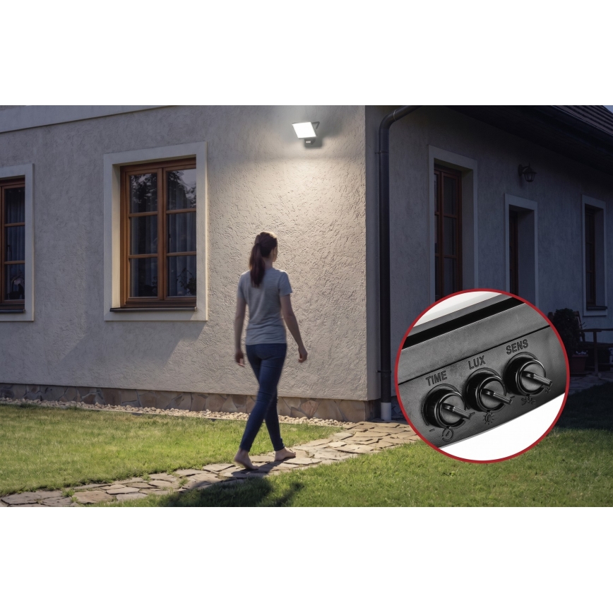 LED reflektor s pohybovým a súmrakovým senzorom TAMBO EVO LED/50W/230V 4000K IP44 čierna