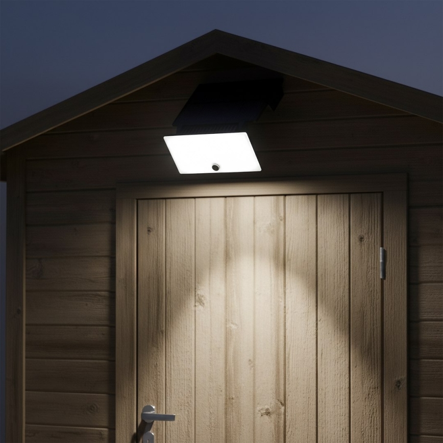LED reflektor so senzorom a solárnym panelom FUJI LED/8W/3,7V 2000 mAh IP65