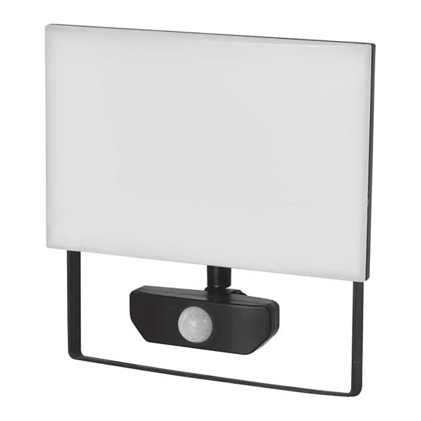 LED Reflektor so senzorom LED/51W/230V IP54