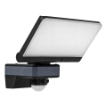 LED reflektor so snímačom pohybu a súmraku LED/44W/230V 4200K IP54 čierna