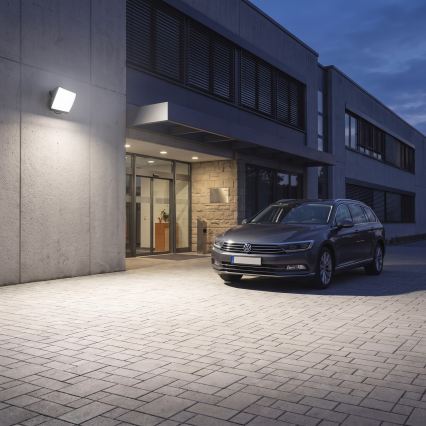 LED reflektor TAMBO EVO LED/100W/230V 4000K IP65 čierna