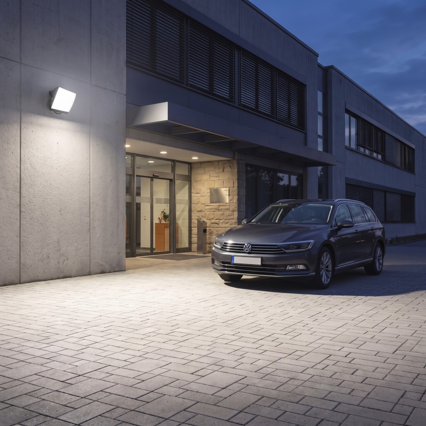 LED reflektor TAMBO EVO LED/100W/230V 4000K IP65 čierna