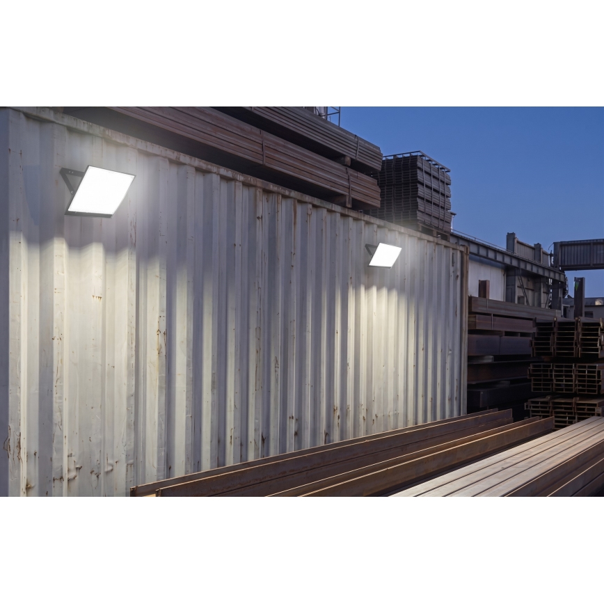 LED reflektor TAMBO EVO LED/100W/230V 4000K IP65 čierna
