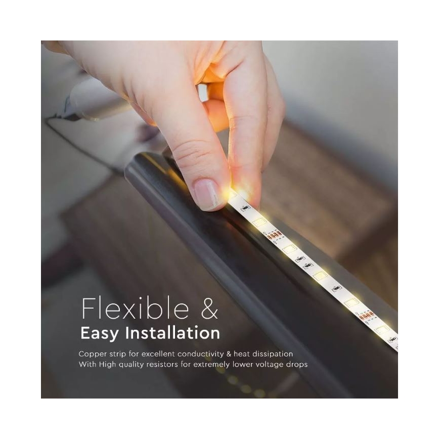 Ruka pripevňuje flexibilnú LED pásku na tmavý povrch. Páska je vybavená medenou vrstvou a kvalitnými odpormi pre nižšie napätie. Flexible & Easy Installation. Copper strip for excellent conductivity & heat dissipation. With High quality resistors for extremely lower voltage drops.