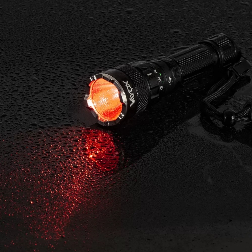 LED RGBW Stmievateľná nabíjacia baterka LED/15W/5V IP66 1500 lm 2000 mAh
