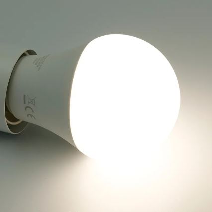 LED RGBW Stmievateľná žiarovka A60 E27/9W/230V 2700-6500K Wi-Fi Tuya