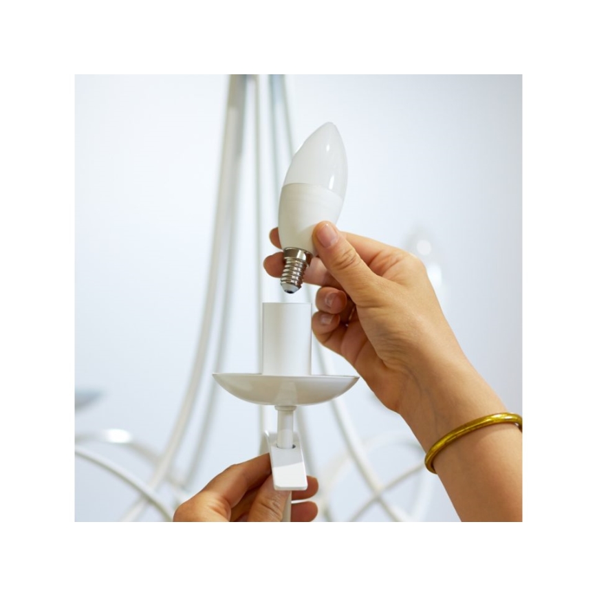 LED RGBW Stmievateľná žiarovka C37 E14/4,9W/230V 2200-6500K CRI 90 Wi-Fi -WiZ