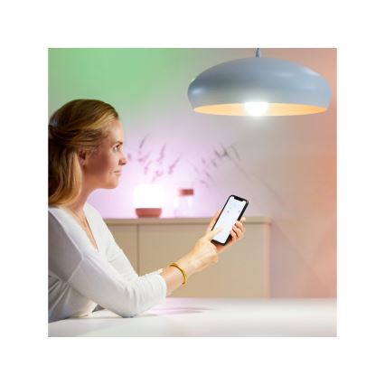 LED RGBW Stmievateľná žiarovka E27/8,5W/230V 2200-6500K CRI 90 Wi-Fi + diaľkové ovládanie - Reality