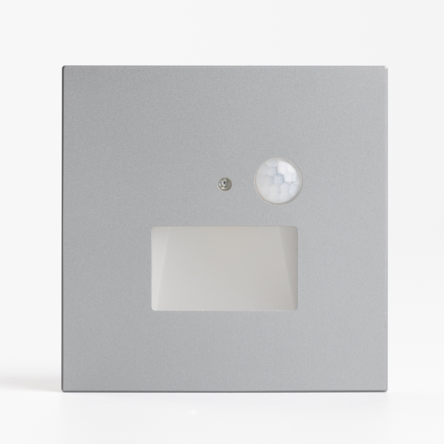 LED Schodiskové svietidlo s pohybovým a súmrakovým senzorom LED/1,5W/230V 3000/4000/6000K strieborné