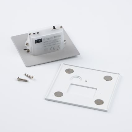 LED schodiskové svietidlo so snímačom pohybu a súmraku LED/1,5W/230V 3000/4000/6500K biela