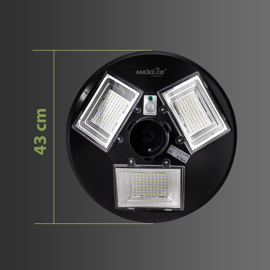 Solárny LED panel s priemerom 43 cm s tromi LED modulmi a zabudovaným senzorom pohybu, umiestnený na tmavom pozadí. Na panely je logo MAXLED.