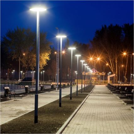 LED solárna pouličná lampa so senzorom SOLSUMI LED/25W/3,2V IP54 25000 mAh + diaľkové ovládanie