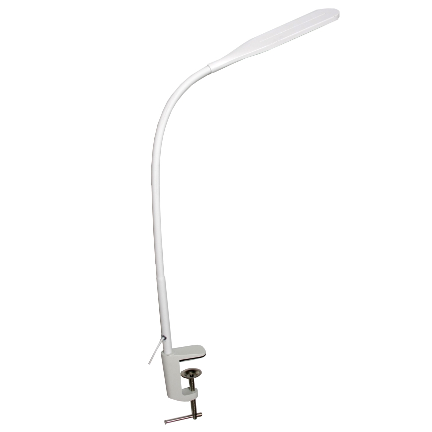 Biela stolová lampa s dlhým, ohnutým ramenom a svorkou sa pripája k povrchu. Lampa osvetľuje priestor. Je zobrazená na bielom pozadí.