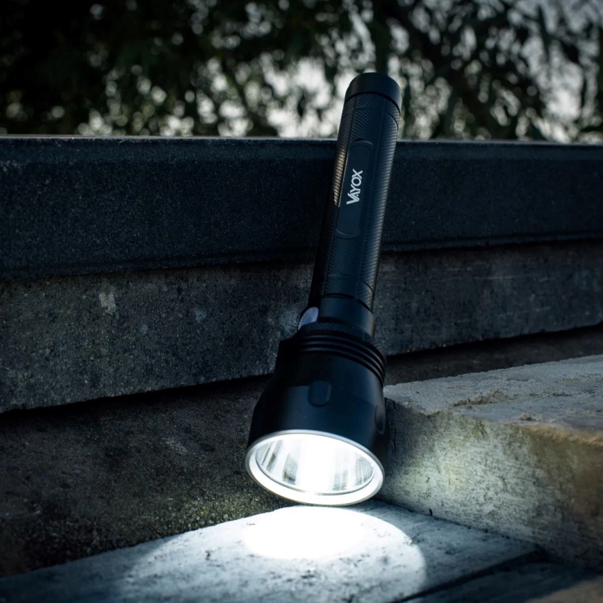 LED Stmievateľná nabíjacia baterka LED/20W/5V IPX5 1570 lm 8400 mAh
