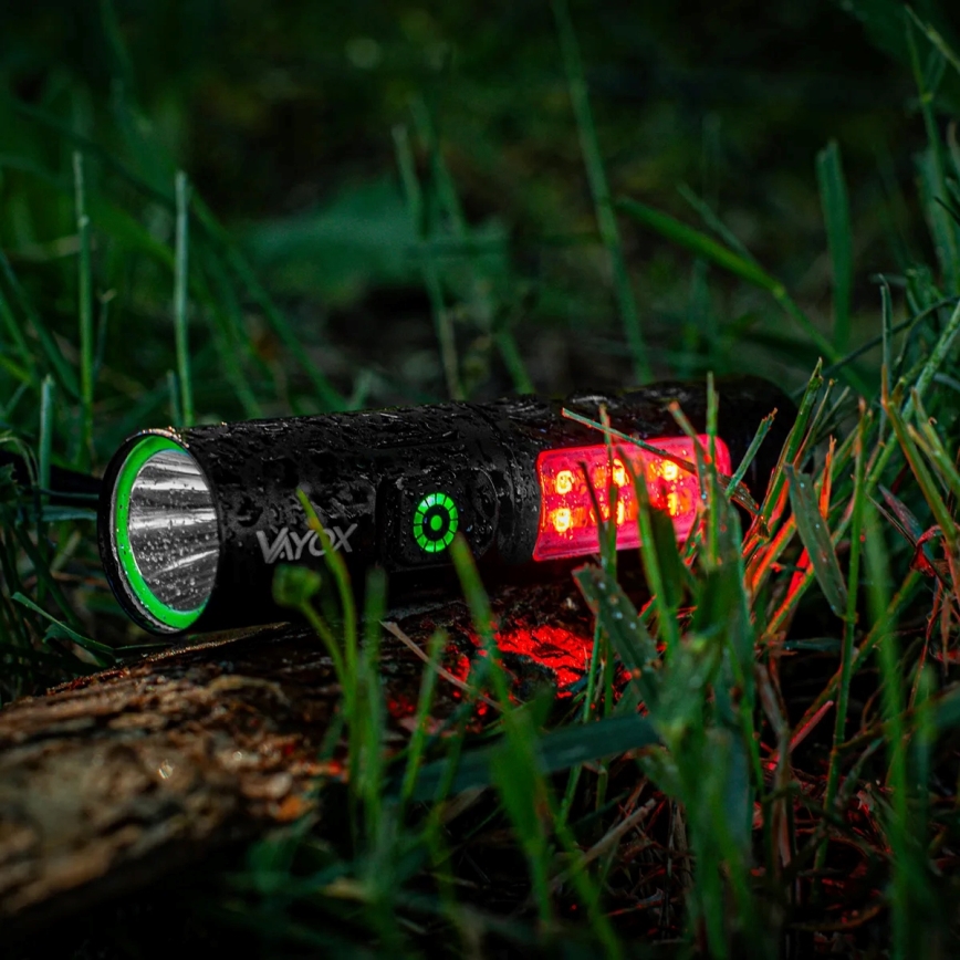 LED Stmievateľná nabíjacia baterka s červeným svetlom LED/5W/5V IPX4 250 lm 2000 mAh