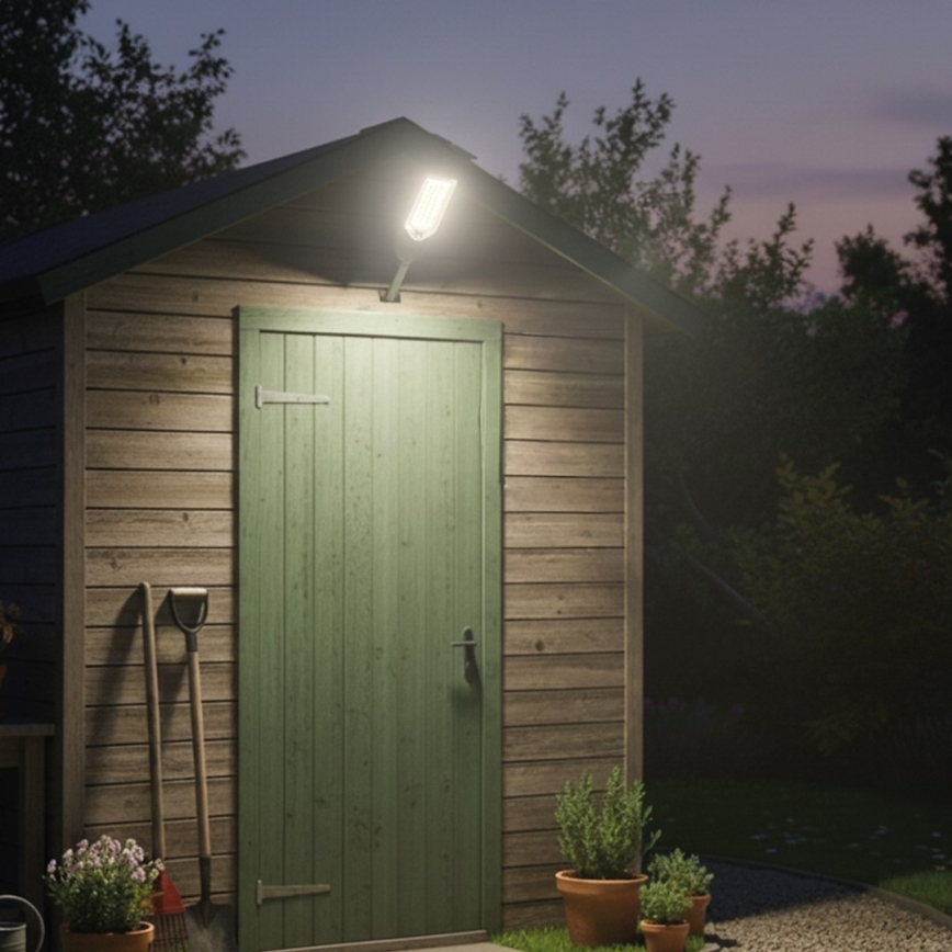 LED stmievateľná solárna pouličná lampa so snímačom VENICE LED/200W/3,2V 12000 mAh IP65 čierna + diaľkové ovládanie