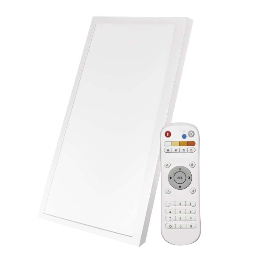 Biela LED panelová lampa s bielym rámom je zobrazená vedľa diaľkového ovládača. Diaľkový ovládač má tlačidlá pre ovládanie svetla, čísla a písmená A, B, C, D.