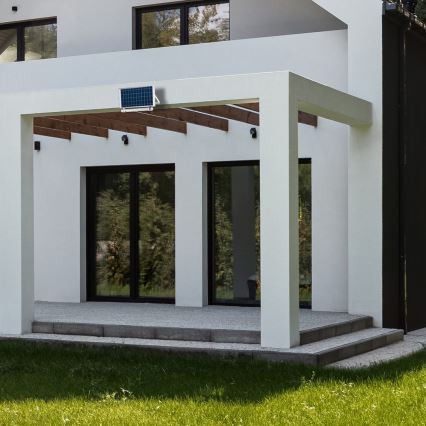 LED Stmievateľná vonkajšia trubica so senzorom súmraku a solárnym panelom JIMMY 40W/5000 mAh 3,7V 6000K IP65 + diaľkové ovládanie