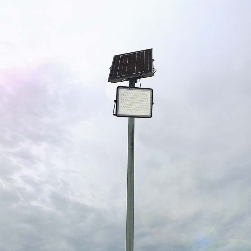 LED Vonkajší solárny reflektor LED/20W/3,2V 6400K čierna IP65 16000 mAh + diaľkové ovládanie