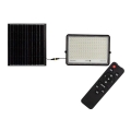 LED Vonkajší solárny reflektor LED/30W/3,2V 6400K čierna IP65 + diaľkové ovládanie