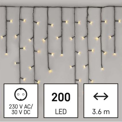 Svetelná reťaz s 200 LED diódami visí zhora. Svietidlá sú teplej farby. Dĺžka reťaze je 3,6 m. Napájanie: 230 V AC/30 V DC.