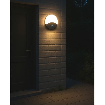 LED vonkajšie nástenné svietidlo s pohybovým senzorom, 18 W, 230 V, IP44, biele