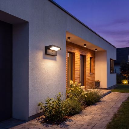 LED Vonkajšie nástenné svietidlo so senzorom pohybu a súmraku LED/25W/230V 3000/4000/6500K IP54 čierna