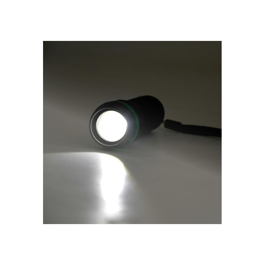 LED Vrecková baterka LED/3xAAA 50lm