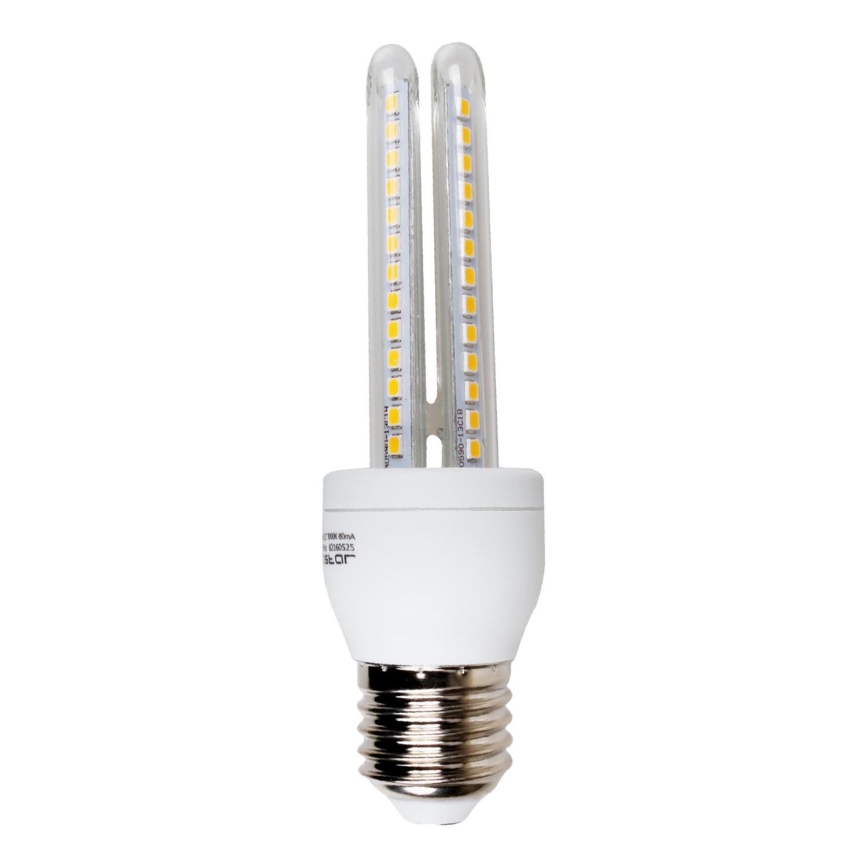 LED žiarovka s dvoma paralelnými radmi diód svieti. Žiarovka má biely plastový kryt a kovový závit. Na tele je viditeľné označenie: „230V 50Hz 6W 6500K E27“.