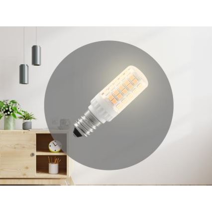LED Žiarovka E14/4,5W/230V 2800K