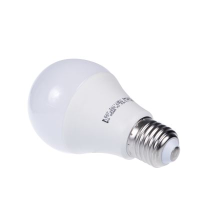LED Žiarovka so senzorom pohybu ECO E27/6W/230V 2700K