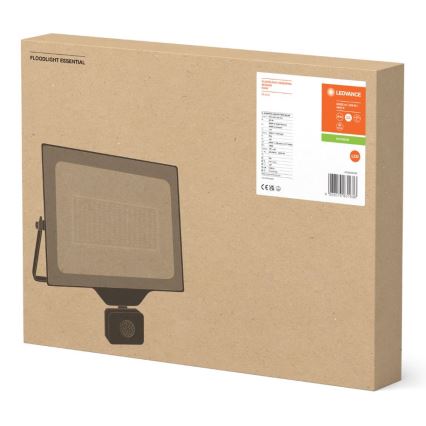 LED reflektor je zobrazený na kartónovej krabici. Krabica obsahuje technické údaje a čiarový kód. Na krabici je uvedené označenie Floodlight Essential a LEDVANCE.