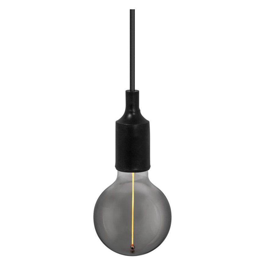 Závesná lampa s tmavosivou sklenenou žiarovkou svieti. Čierna textilná šnúra a čierny keramický držiak. Biele pozadie.