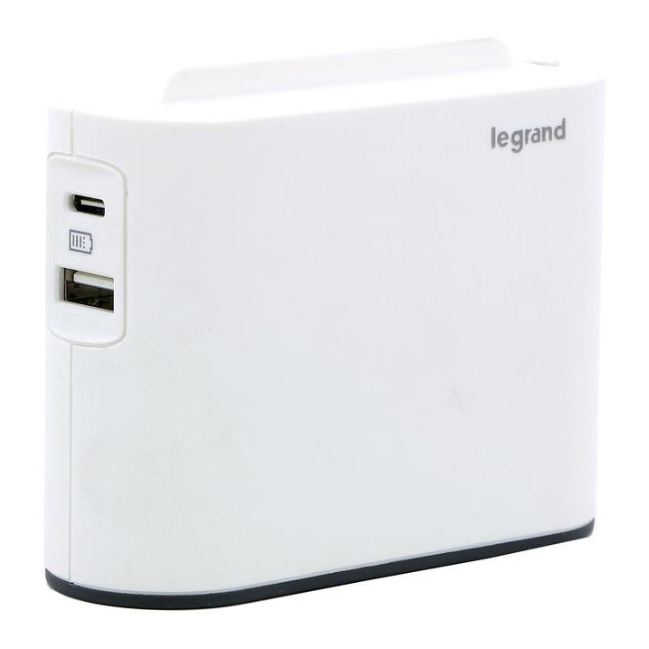 Legrand 049401 - Rozbočovacia zásuvka 2Z Typ C + USB-A + USB-C biela