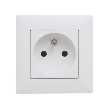 Legrand - Domová zásuvka s rámikom NILOE STEP 250V biela