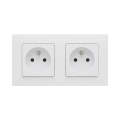 Legrand - Dvojitá domová zásuvka s rámikom NILOE STEP 250V biela