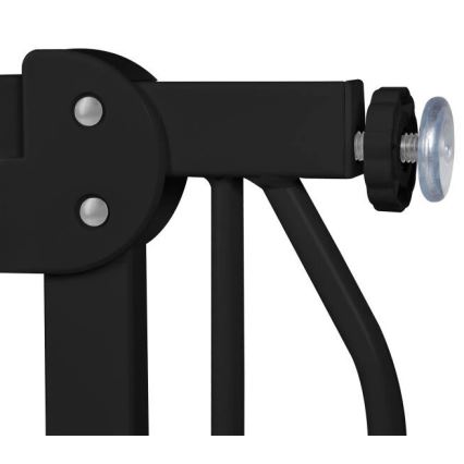 Čierna zábrana je pripevnená skrutkou s gumenou podložkou. Konštrukcia je kovová, s viditeľnými spojmi a zapustenými nýtmi.