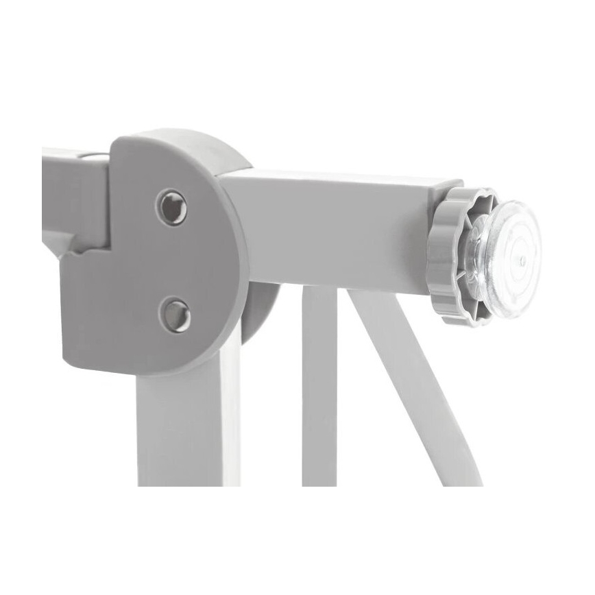 Detail zábradlia: Sivá kovová konštrukcia so spojom a nastaviteľnou nohou s gombíkom. Je časť väčšieho celku, pravdepodobne zábradlia alebo ohrádky.