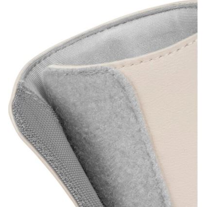 Svetlo béžová obuv s vnútornou sivou látkovou výstelkou a sivým textilným lemom. Obuv je čiastočne rozopnutá, odhaľujúca jej vnútornú konštrukciu. Na obrázku nie je žiadny text.