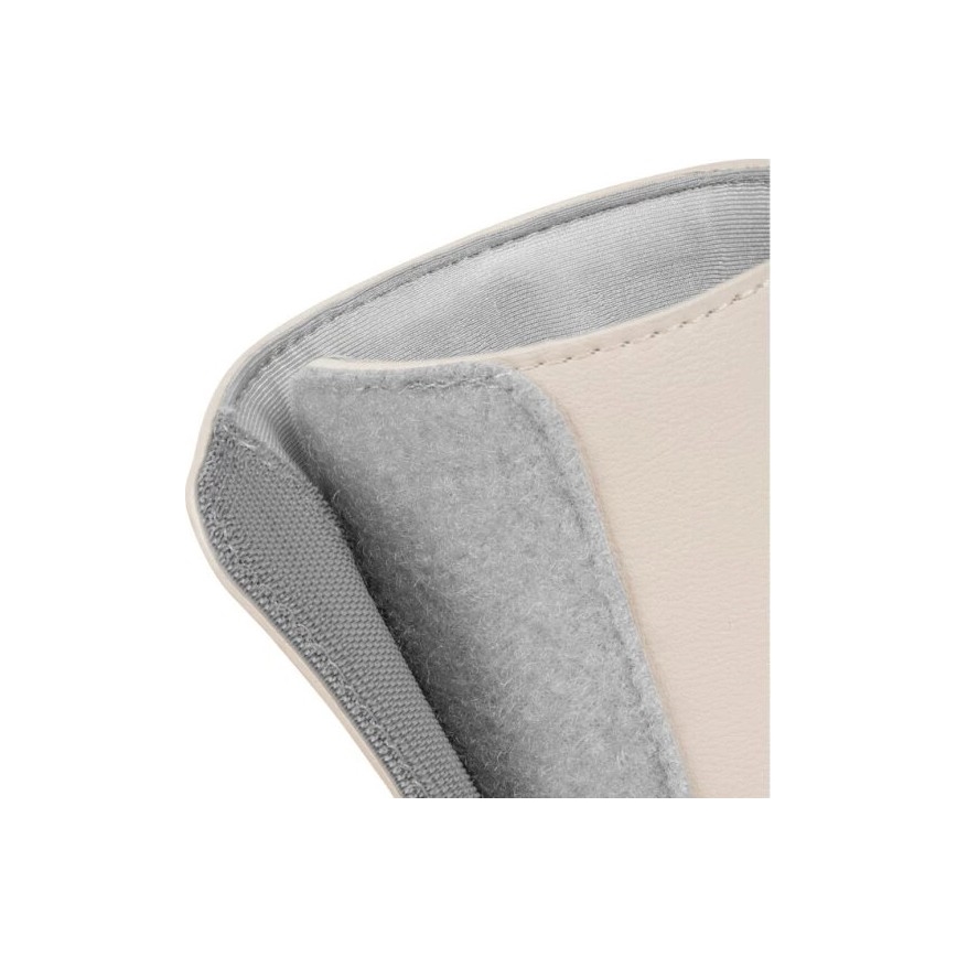 Svetlo béžová obuv s vnútornou sivou látkovou výstelkou a sivým textilným lemom. Obuv je čiastočne rozopnutá, odhaľujúca jej vnútornú konštrukciu. Na obrázku nie je žiadny text.